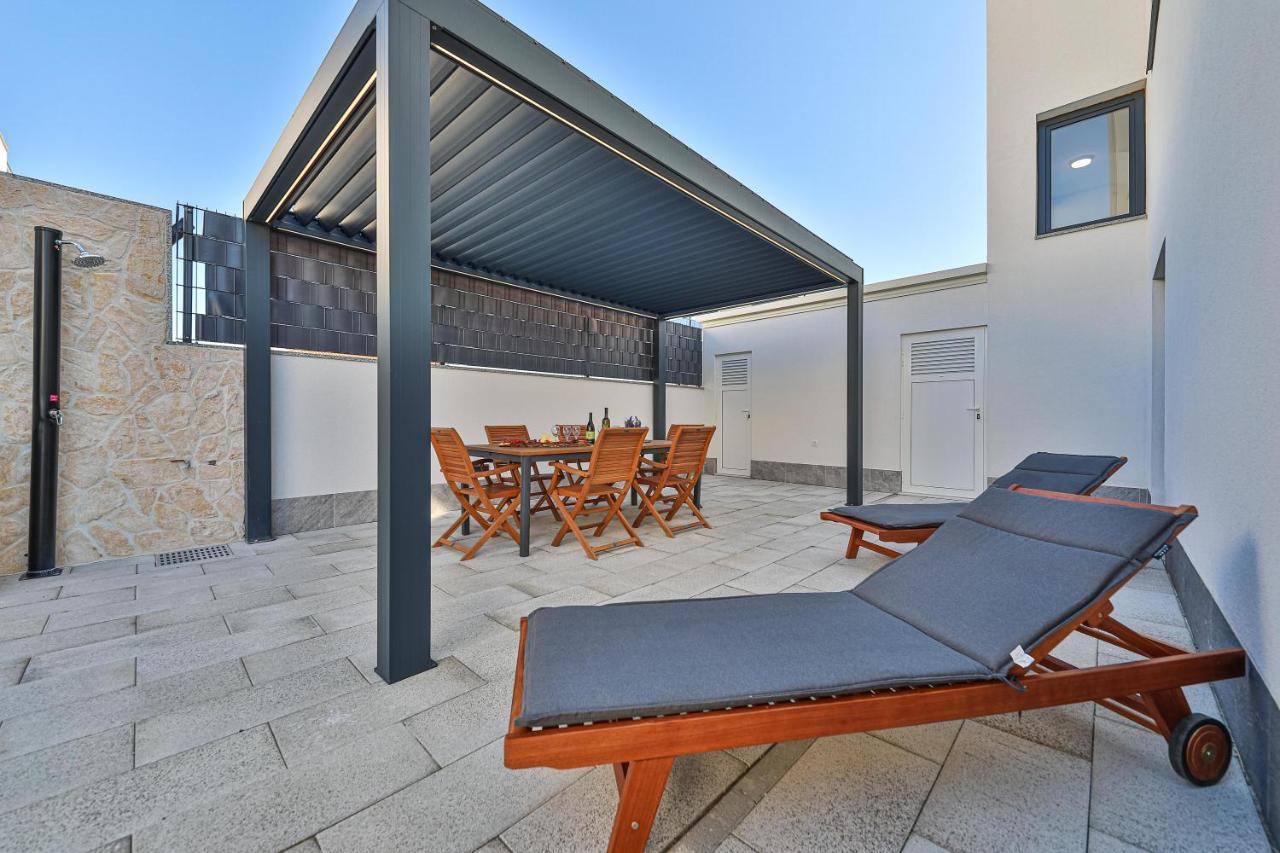 Luxury Apartment Pia With Swimming Pool And Grill Трогір Екстер'єр фото